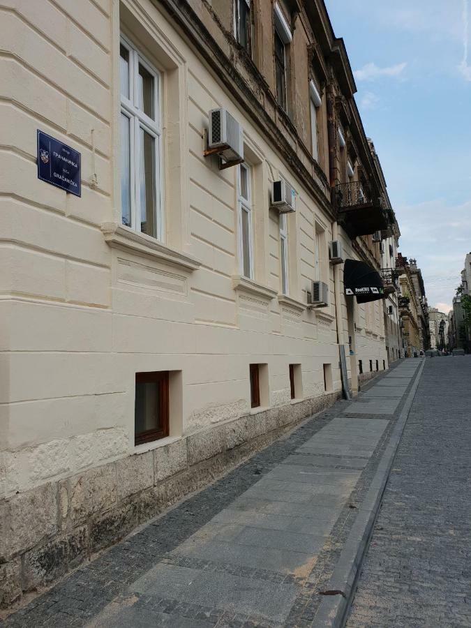 Booking En Suite Belgrade Luaran gambar