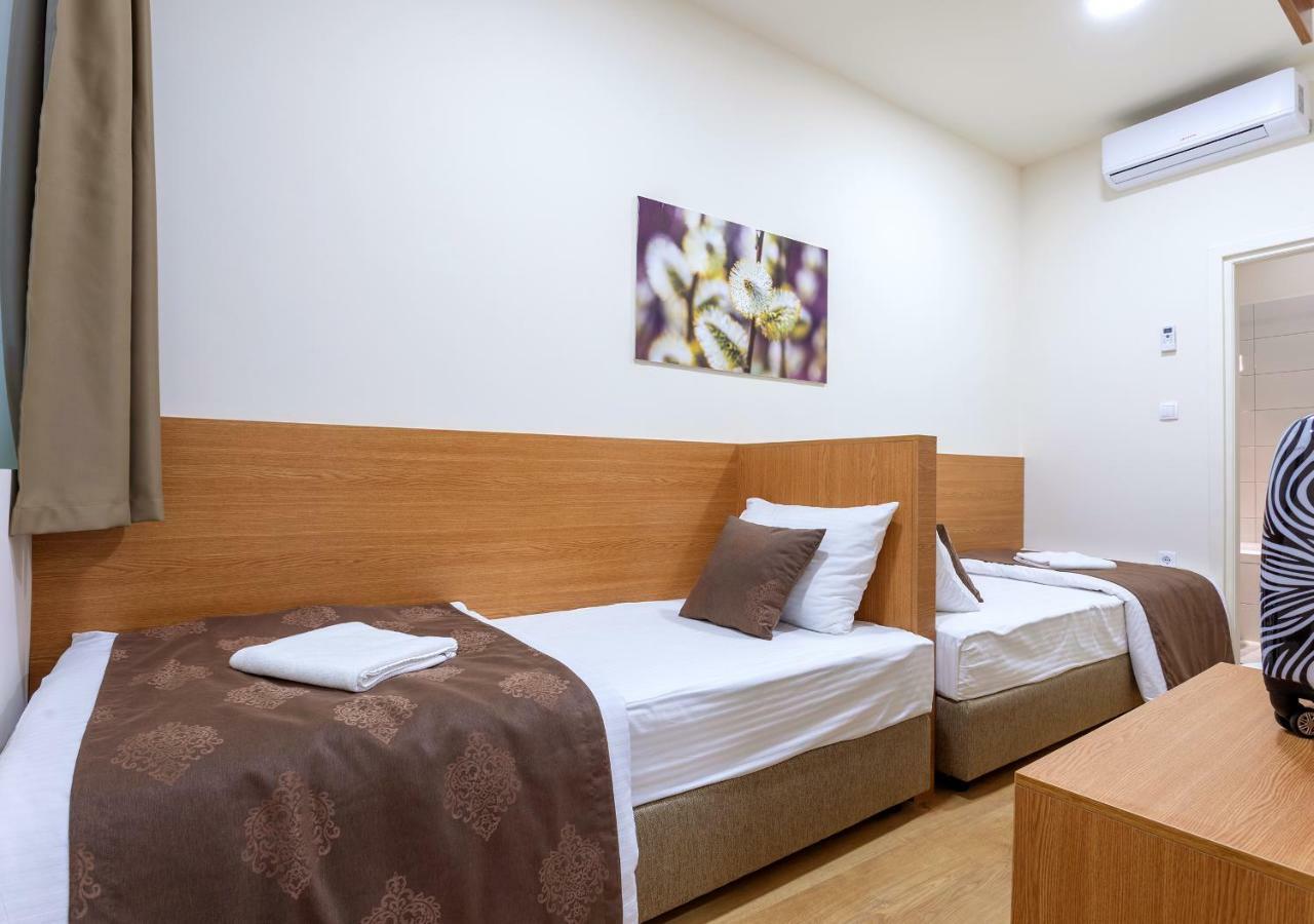 Booking En Suite Belgrade Luaran gambar